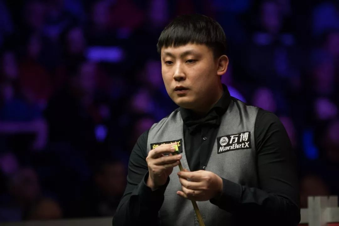 这比锁定边 这比锁定边